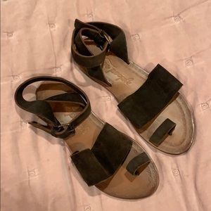 Free People “Torrence Flat Sandal”